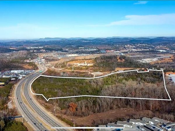 0 E Mount , Kodak, TN 37764