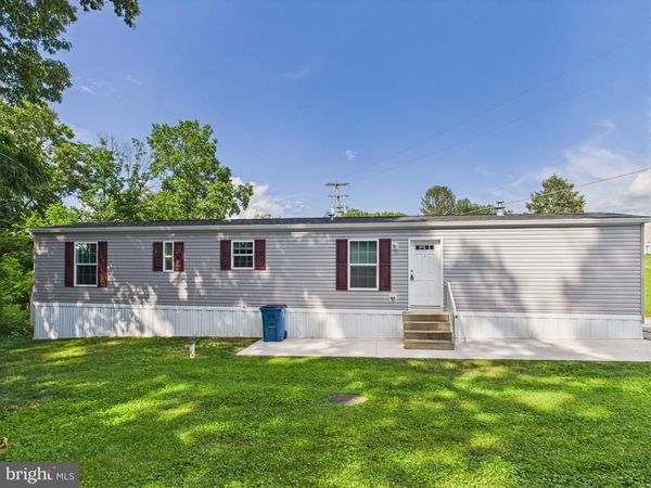 140 RUSTIQUE DRIVE, YORK, PA 17408