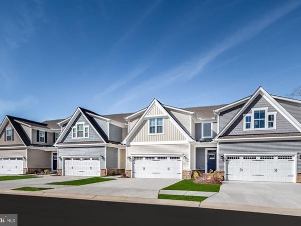 671 JACK NICHOLAS CIRCLE, YORK, PA 17403