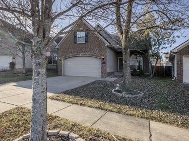 1181 Oatlands Park, Lexington, KY 40509