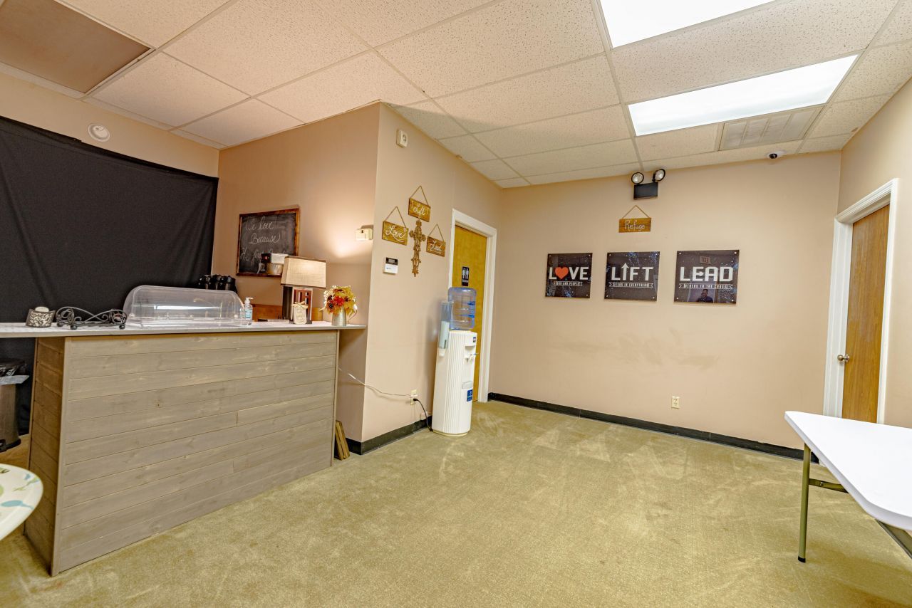 203 Eddie Chasteen Drive  Photo 5