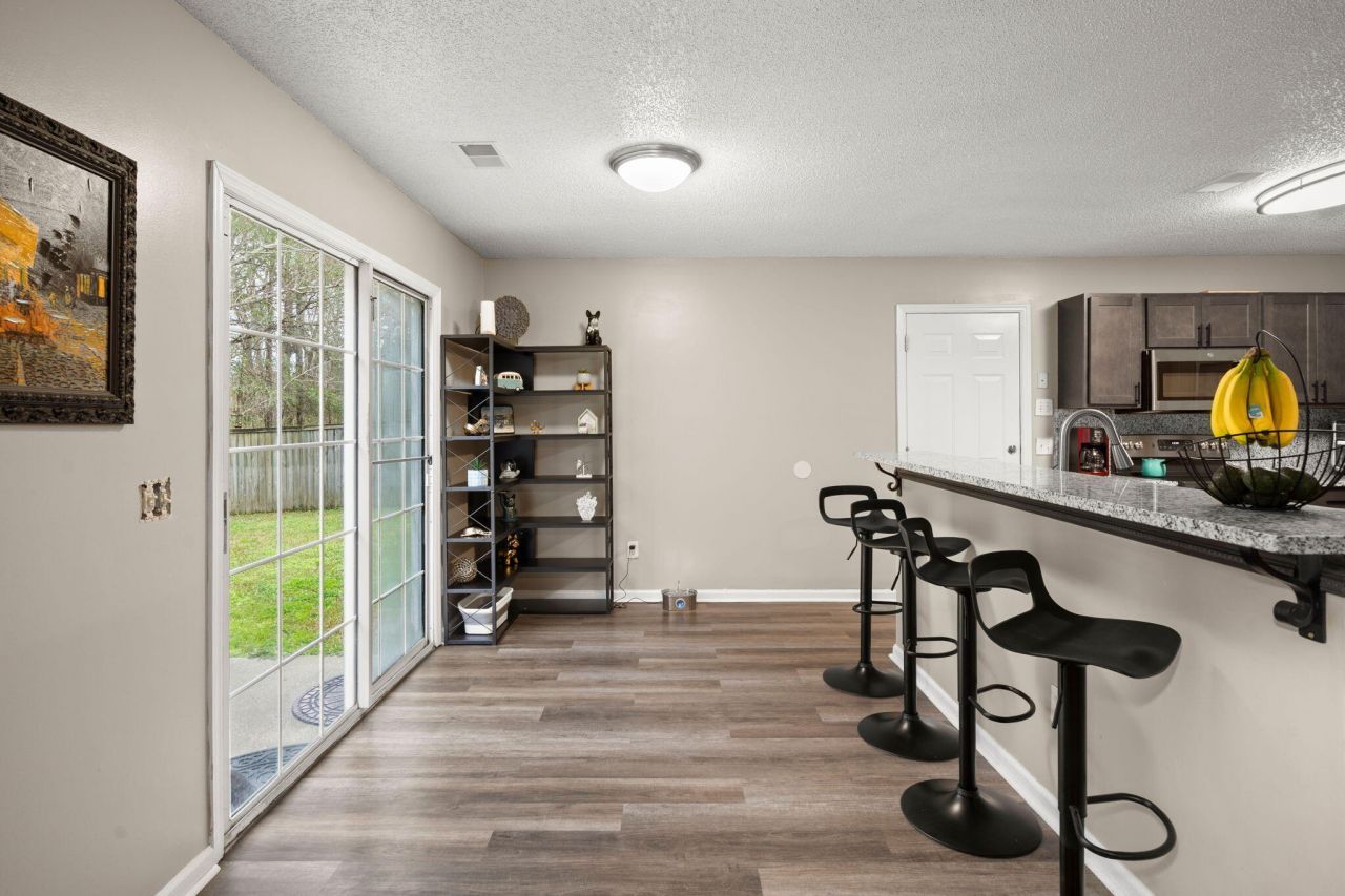 77 Blue Jasmine Lane Photo 11