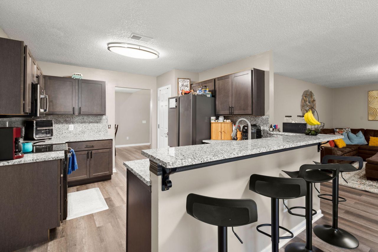 77 Blue Jasmine Lane Photo 13