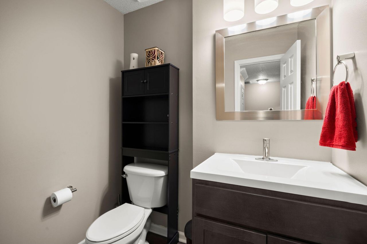 77 Blue Jasmine Lane Photo 18