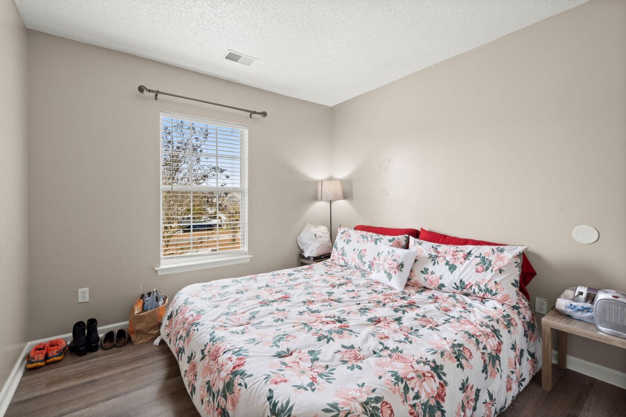 77 Blue Jasmine Lane Photo 25