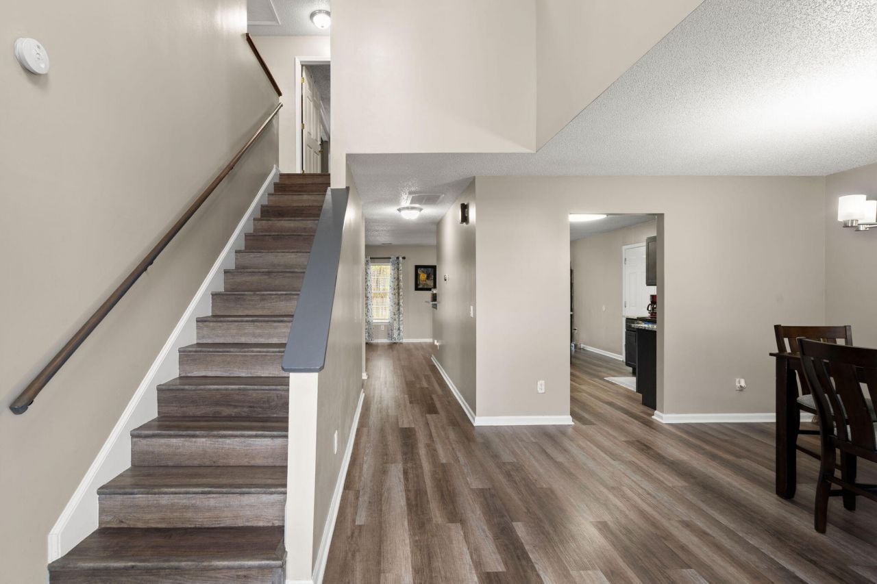 77 Blue Jasmine Lane Photo 4