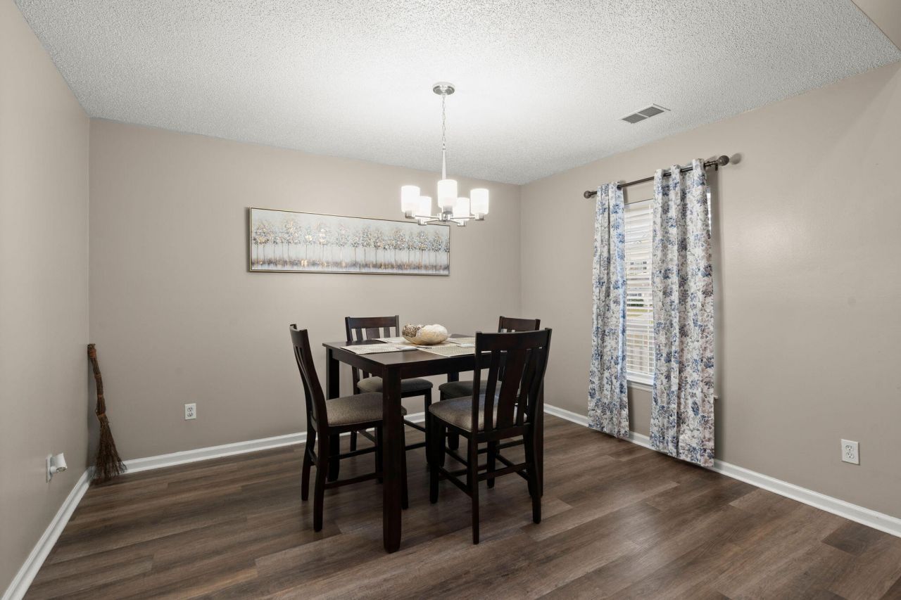 77 Blue Jasmine Lane Photo 6