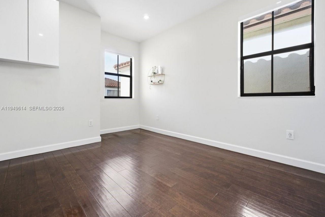 7026 NW 103rd Pl, Doral, FL 33178 Photo