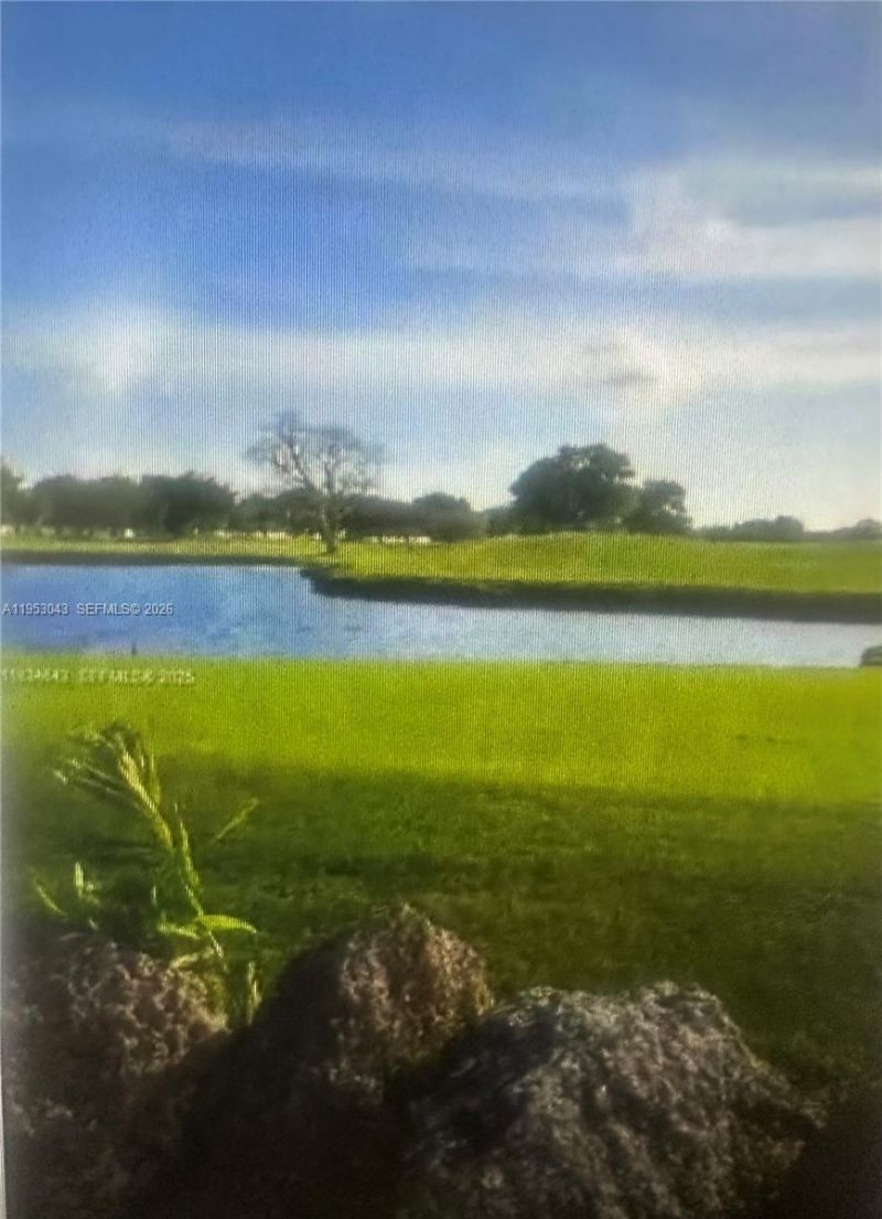 13715 Kendale Lakes Cir, Unit A-116, Miami, FL 33183 Photo