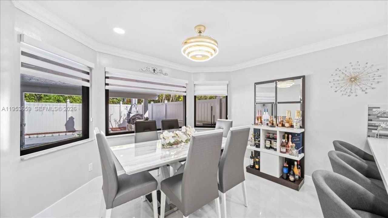 11611 SW 9th Ct, Pembroke Pines, FL 33025 Photo