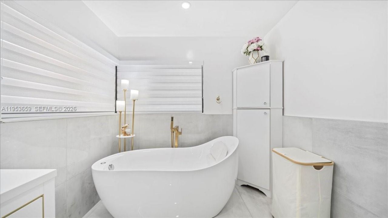 11611 SW 9th Ct, Pembroke Pines, FL 33025 Photo