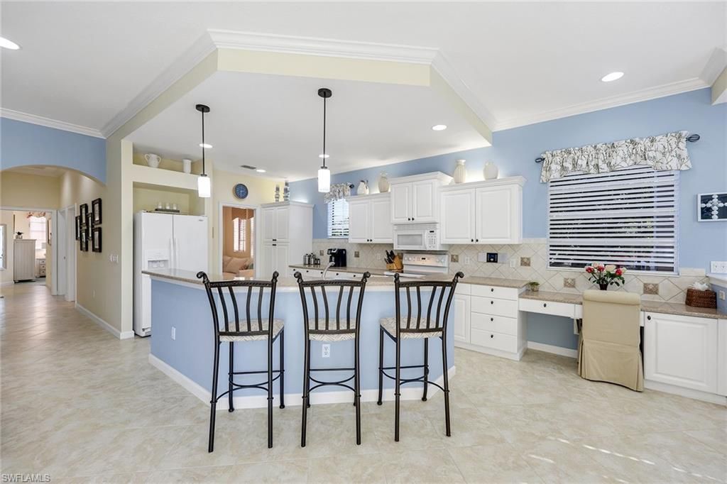 8532 Via Lungomare Cir, Unit 202, Estero, FL 33928 Photo