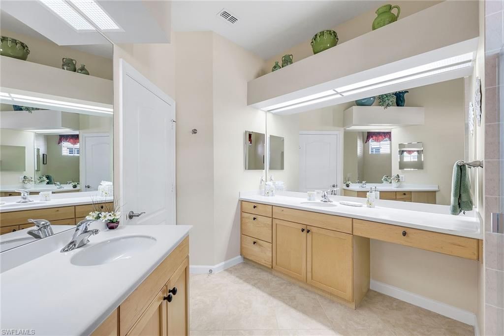 8532 Via Lungomare Cir, Unit 202, Estero, FL 33928 Photo