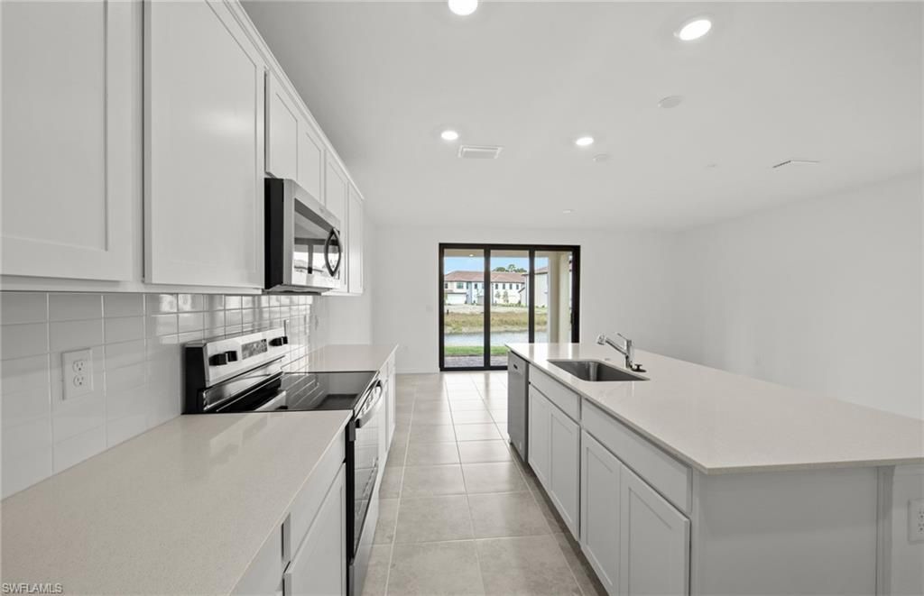 1697 Lake Jessup Cir, Cape Coral, FL 33909 Photo