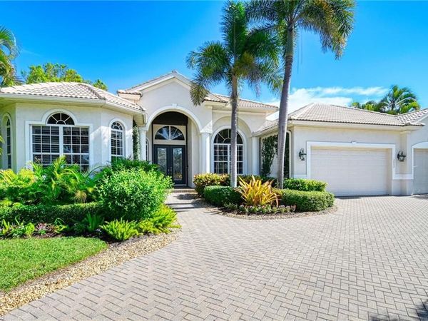 3002 Crayton RD, NAPLES, FL 34103