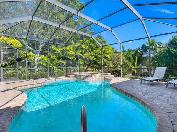 3002 Crayton RD, NAPLES, FL 34103