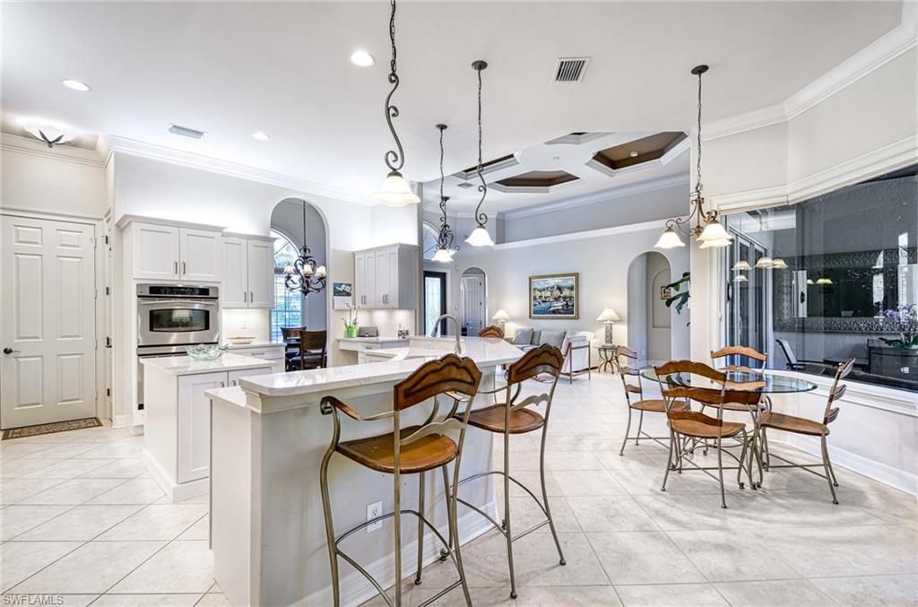 3002 Crayton Rd, Naples, FL 34103 Photo