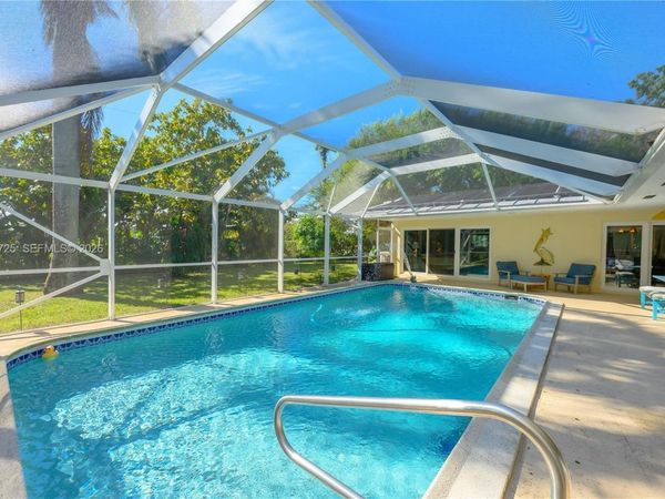 550 NE 5th St, Pompano Beach, FL 33060