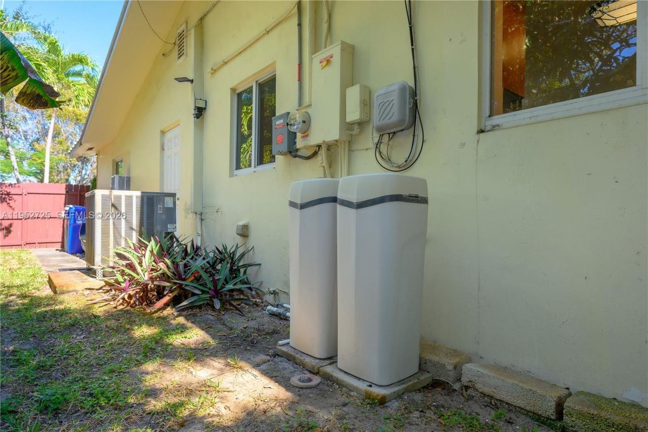 550 NE 5th St, Pompano Beach, FL 33060 Photo