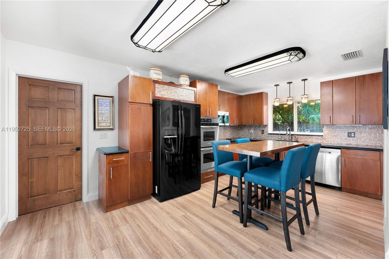 550 NE 5th St, Pompano Beach, FL 33060 Photo