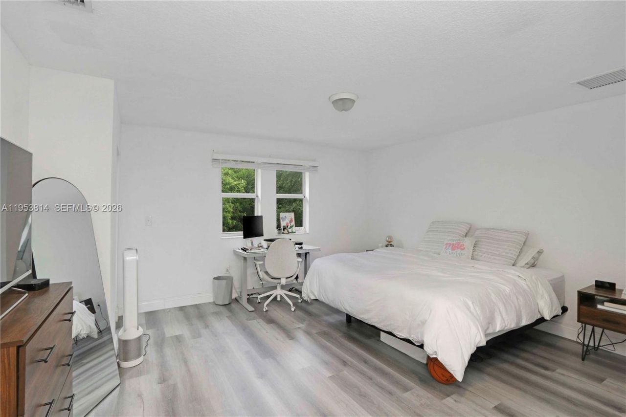 10921 NW 88th Ter , Unit 1303, Doral, FL 33178 Photo