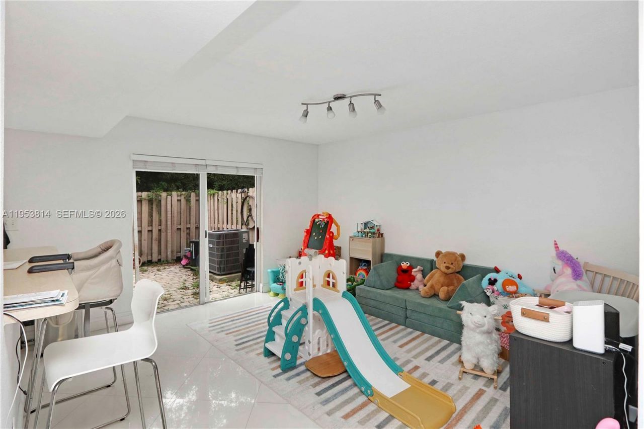 10921 NW 88th Ter , Unit 1303, Doral, FL 33178 Photo