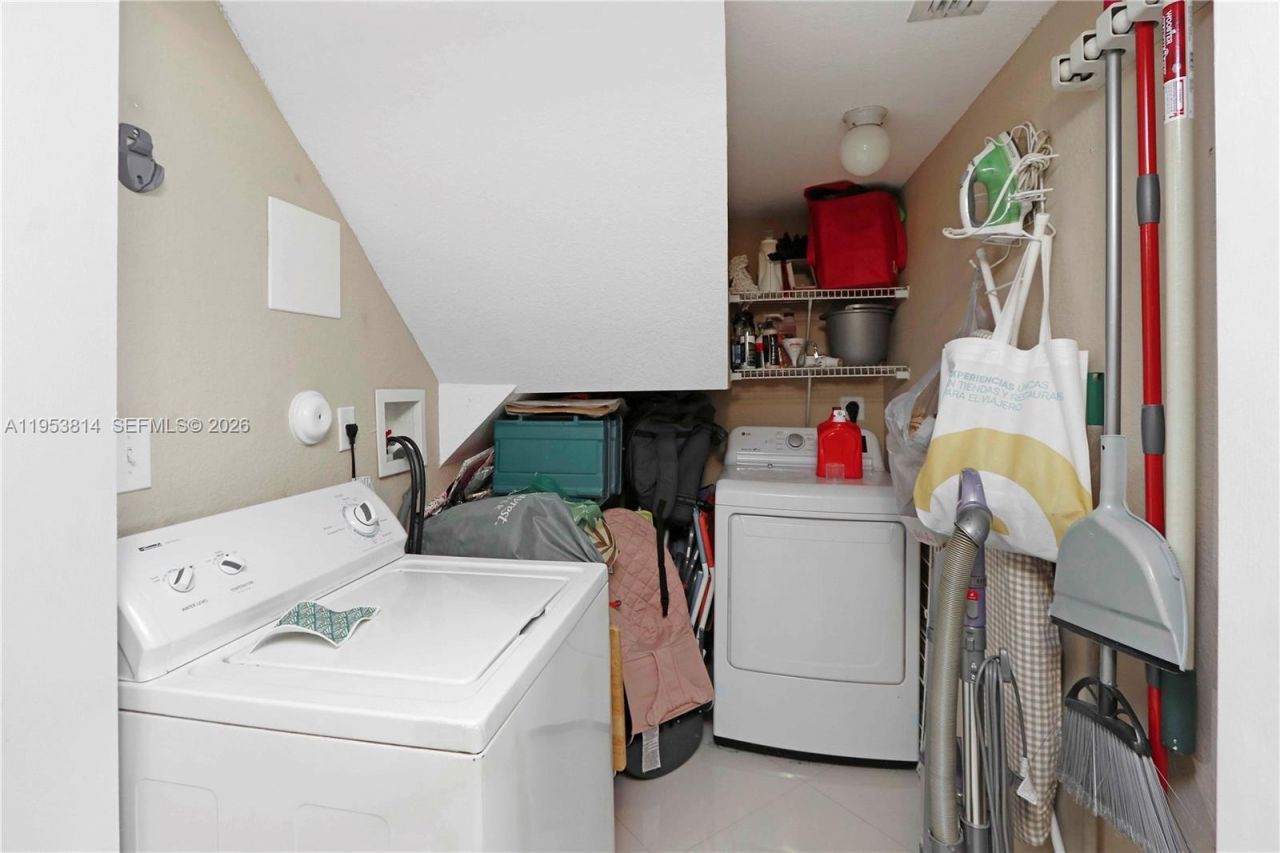 10921 NW 88th Ter , Unit 1303, Doral, FL 33178 Photo