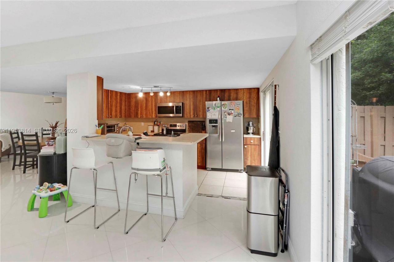 10921 NW 88th Ter , Unit 1303, Doral, FL 33178 Photo