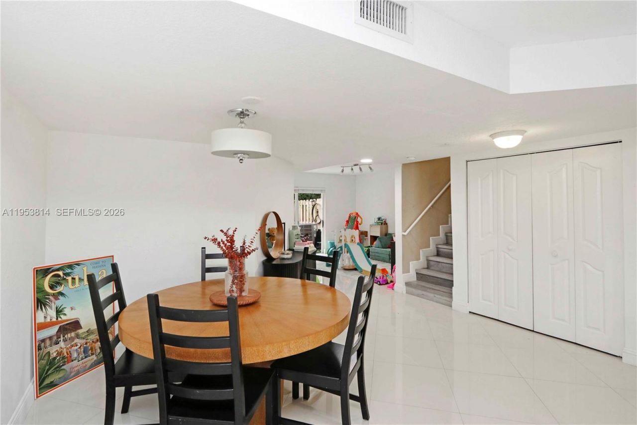 10921 NW 88th Ter , Unit 1303, Doral, FL 33178 Photo