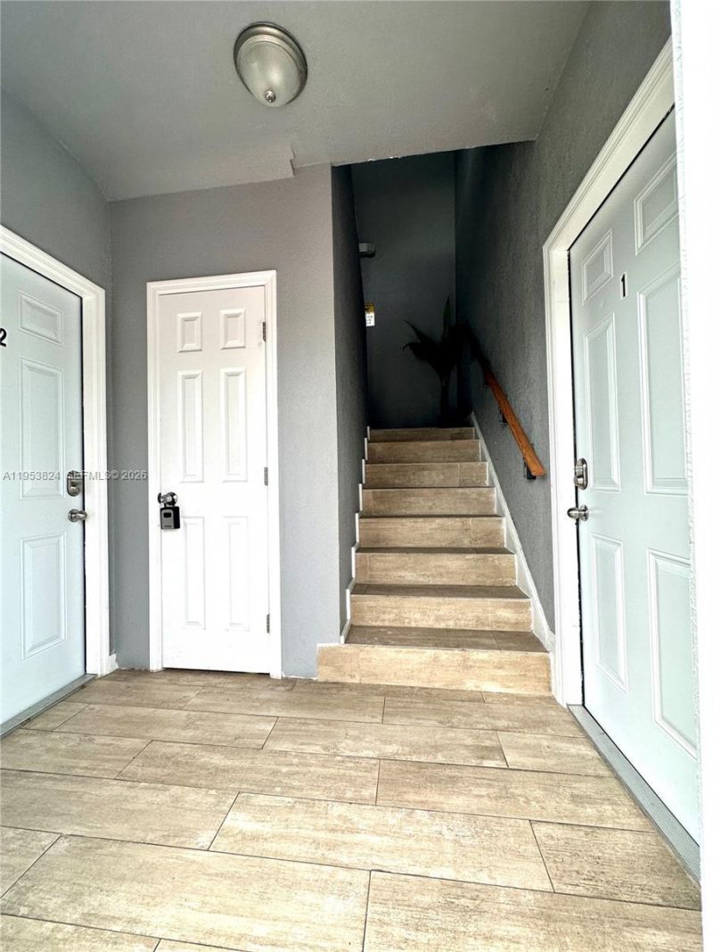 1684 SW 10th St , Miami, FL 33135 Photo