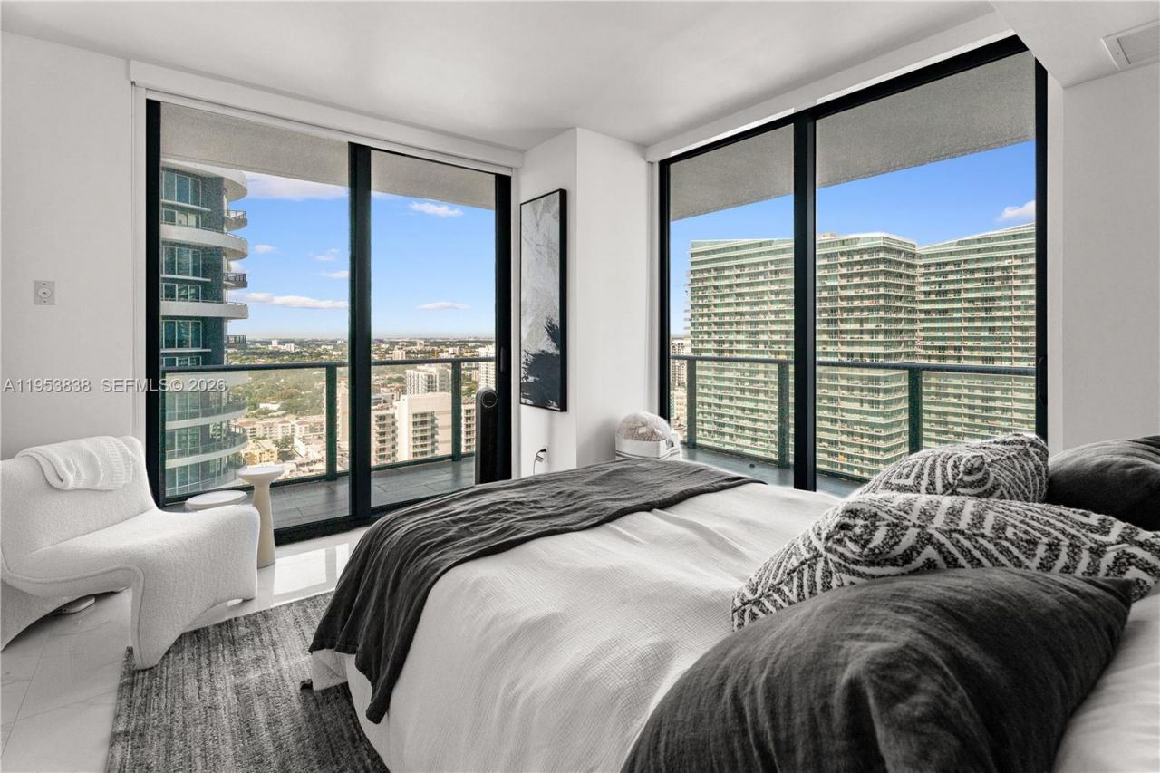 1300 S Miami Ave, Unit 2810, Miami, FL 33130 Photo