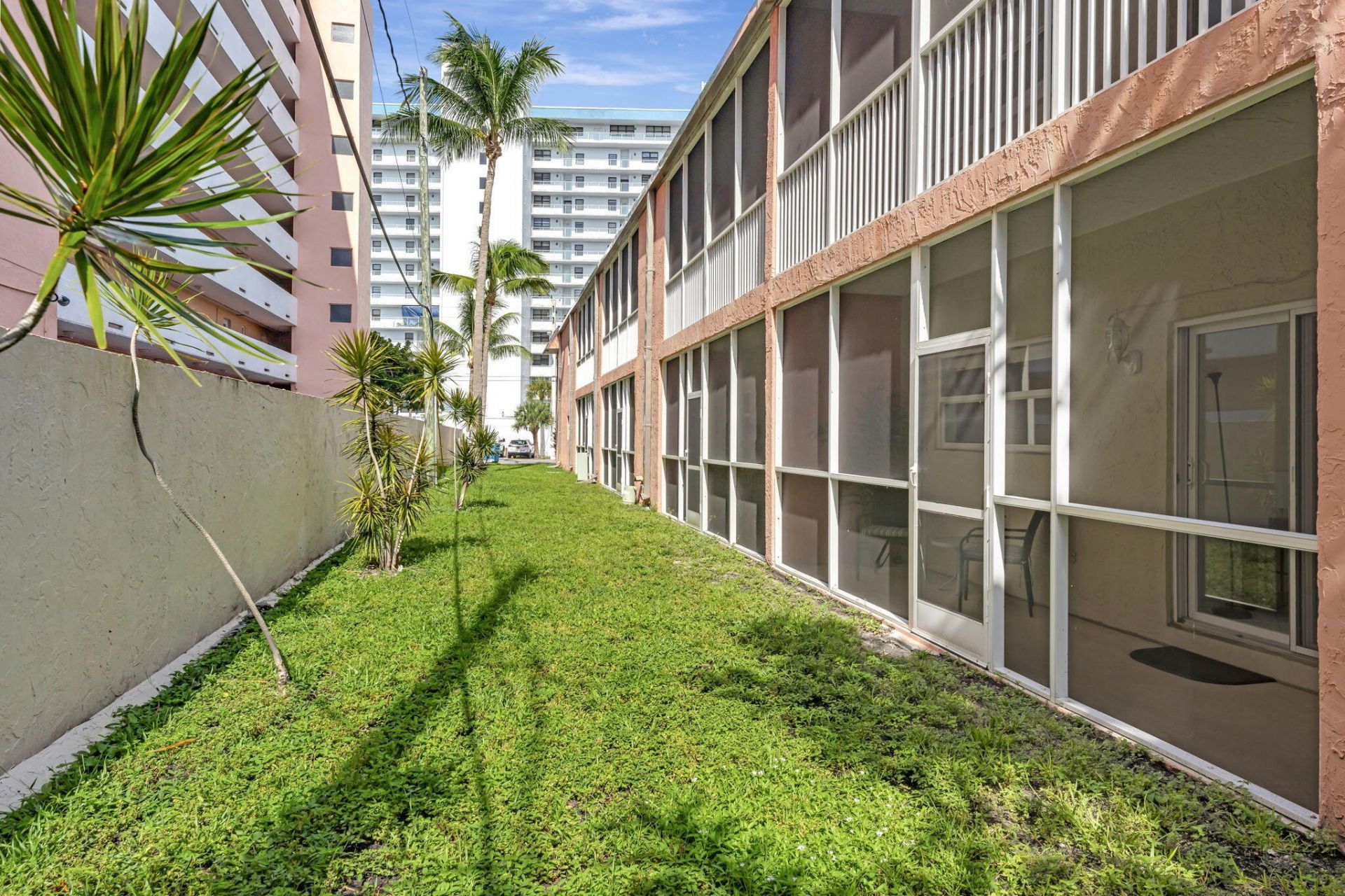 1450 N Riverside Drive, Unit 103, Pompano Beach, FL 33062 Photo