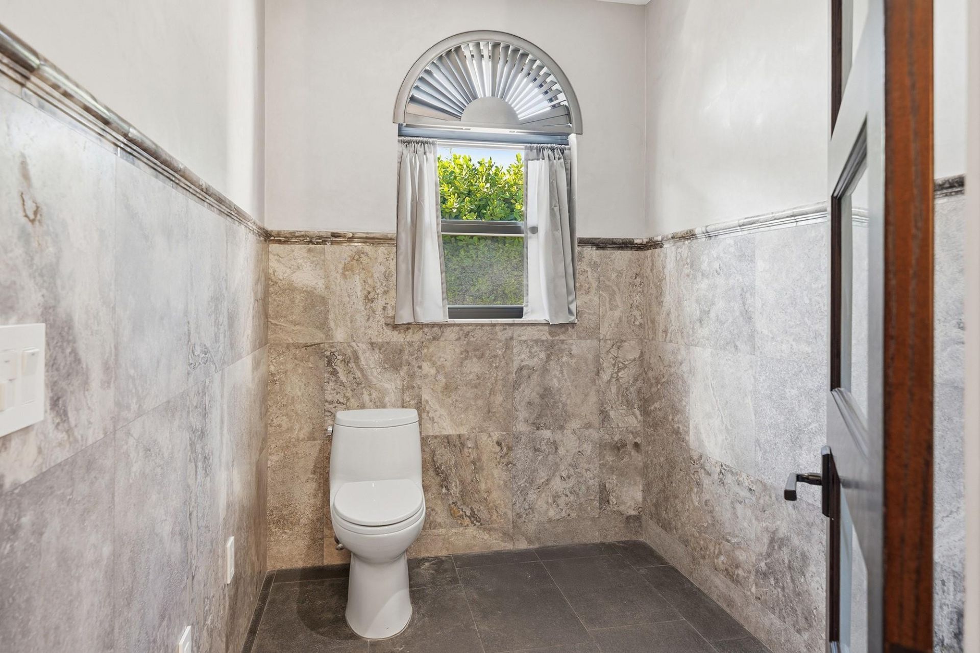 10270 SW 58th Street, Miami, FL 33173 Photo