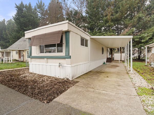 442 Ashwood Drive, Grants Pass, OR 97526