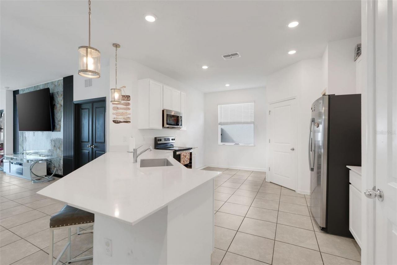 1052 Holden Way, Eagle Lake, FL 33839 Photo