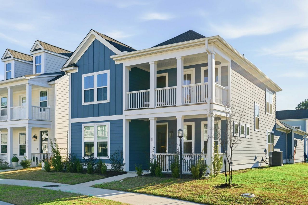 2011 Blue Bayou Boulevard Photo 2