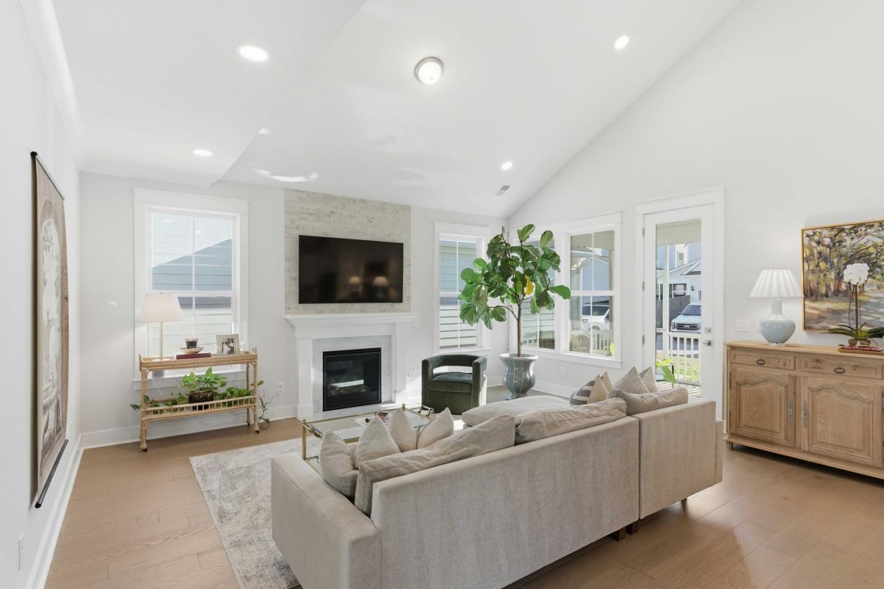 2011 Blue Bayou Boulevard Photo 24