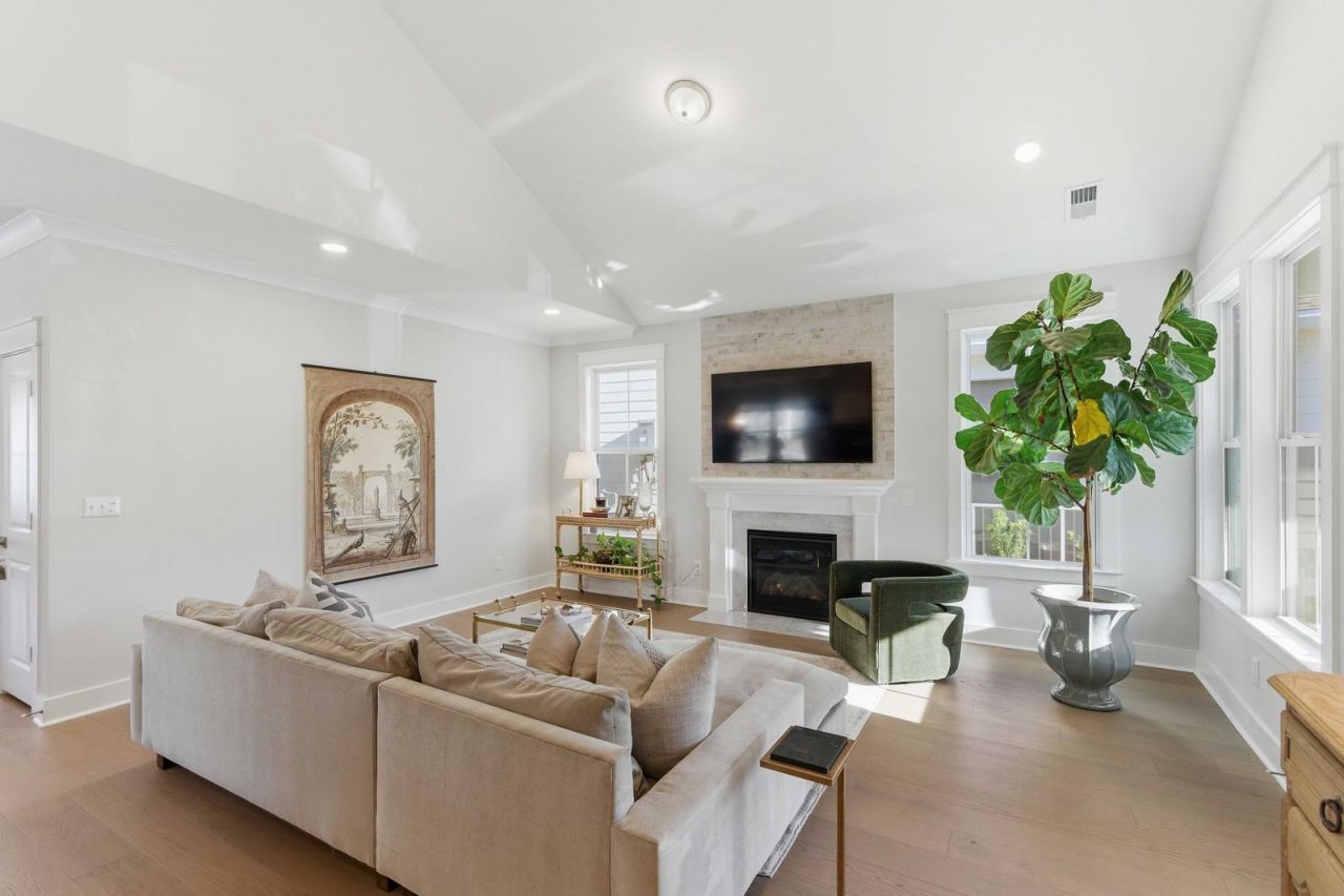 2011 Blue Bayou Boulevard Photo 25