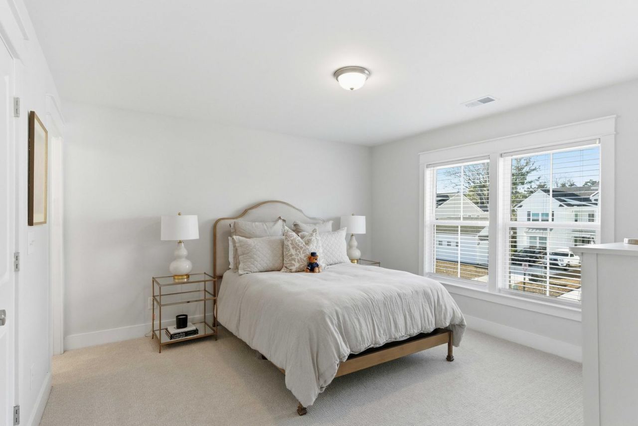 2011 Blue Bayou Boulevard Photo 33