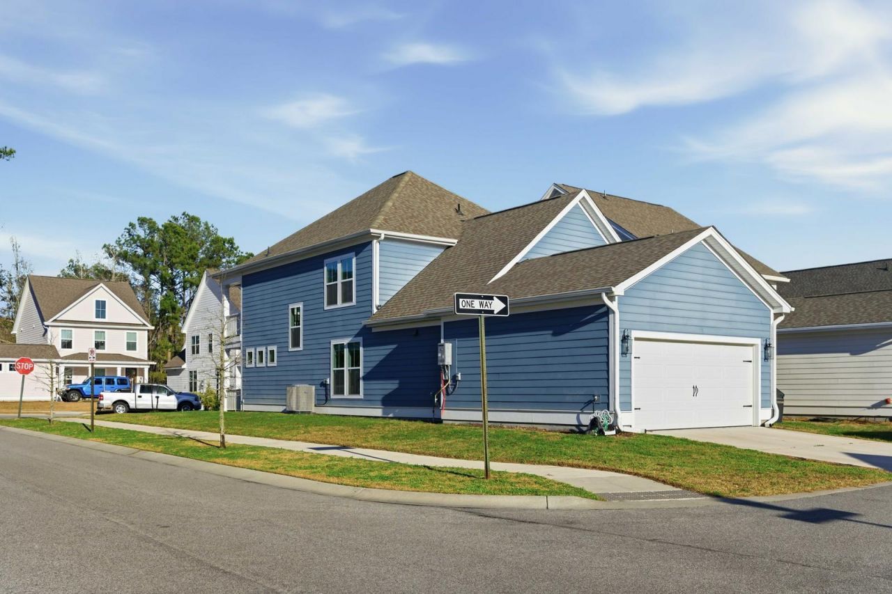 2011 Blue Bayou Boulevard Photo 44