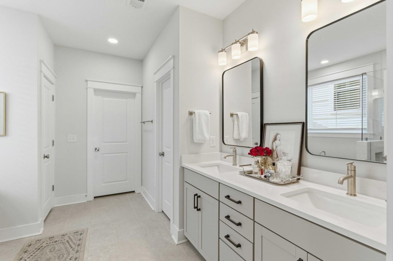 2011 Blue Bayou Boulevard Photo 8