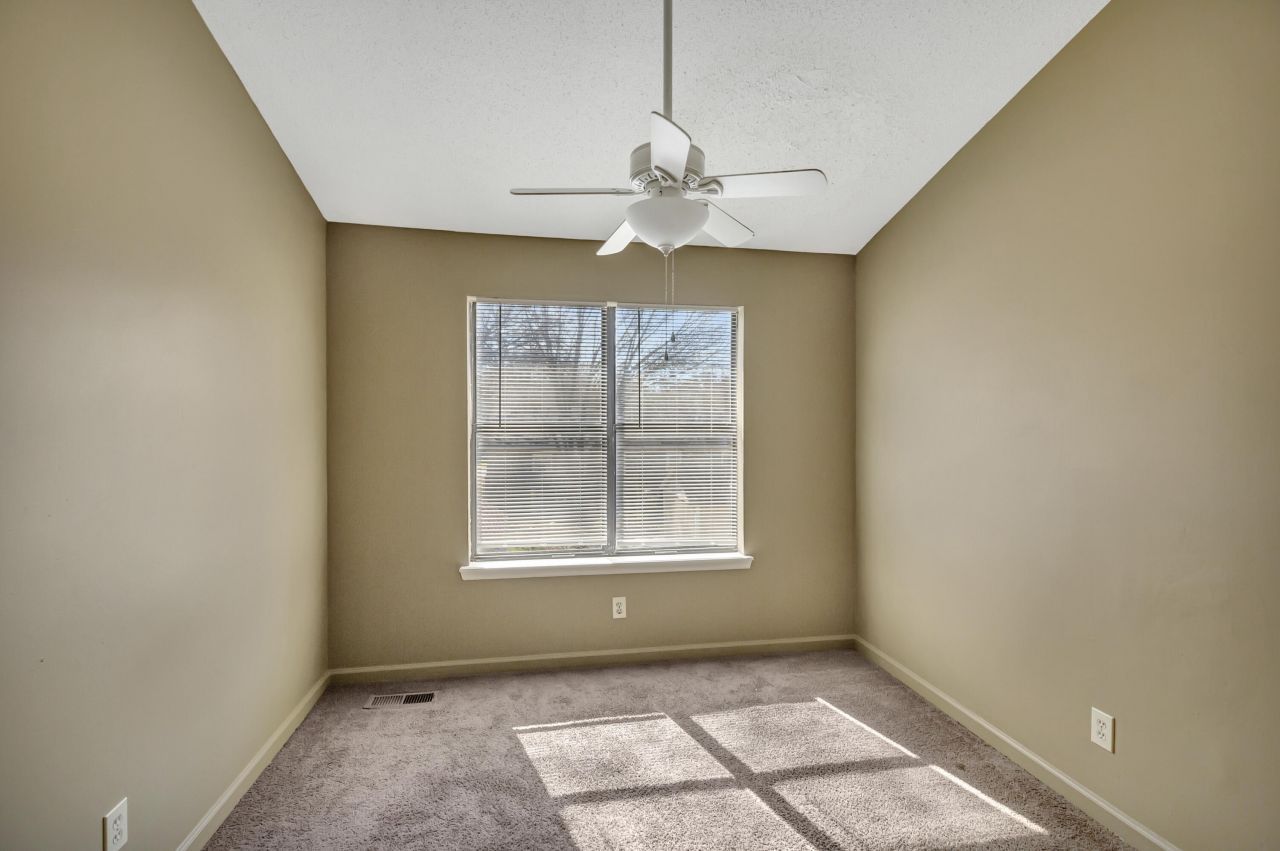 169 Pine Shadow Drive Photo 11