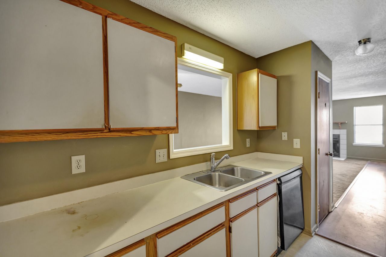 169 Pine Shadow Drive Photo 8