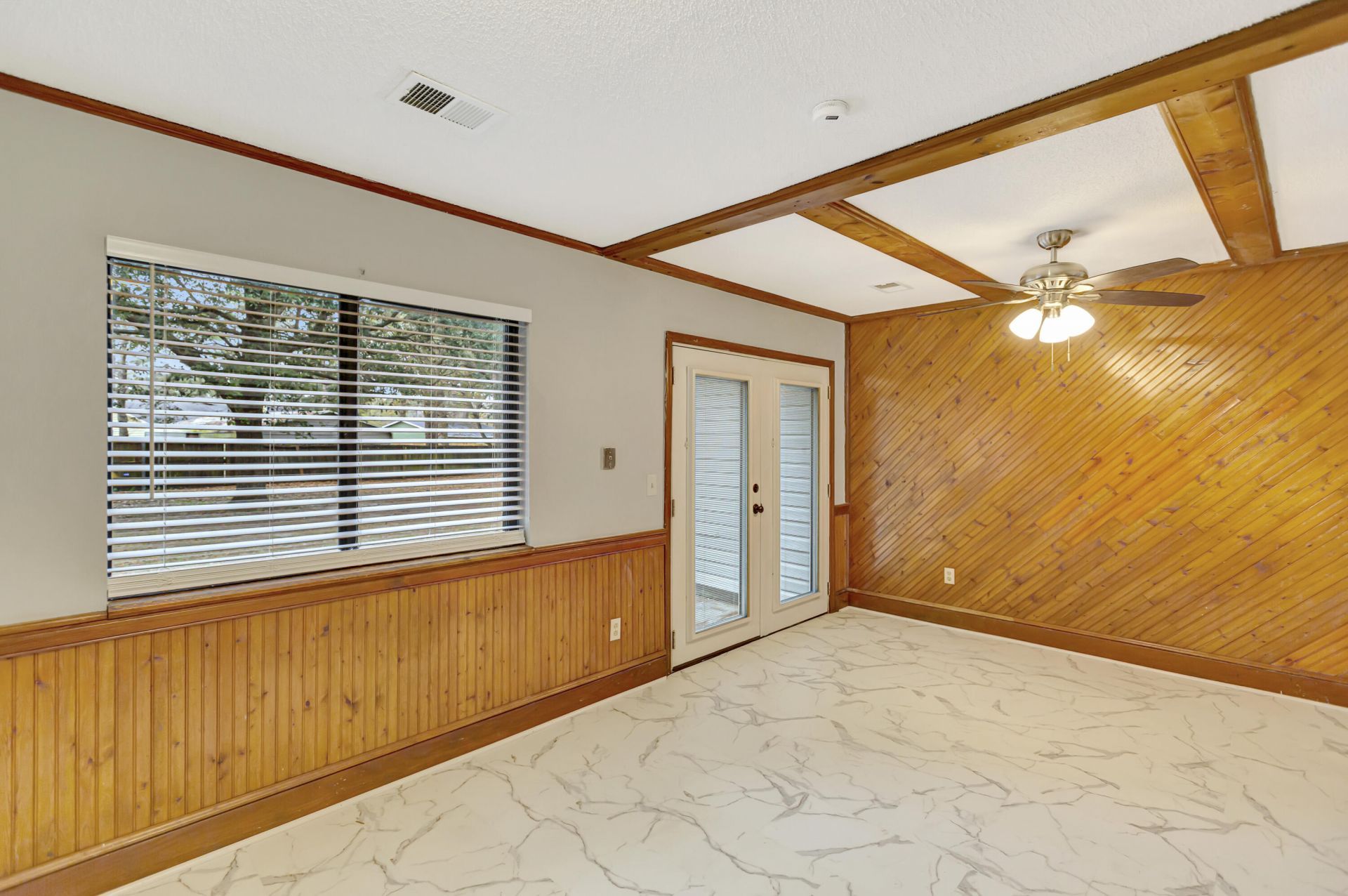 213 Sagebrush Lane Photo 12