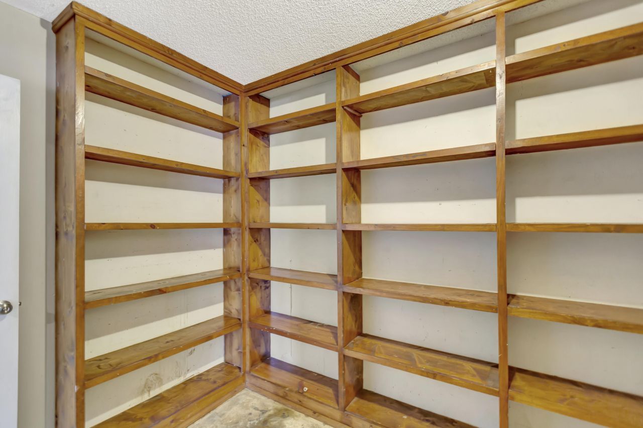 213 Sagebrush Lane Photo 14