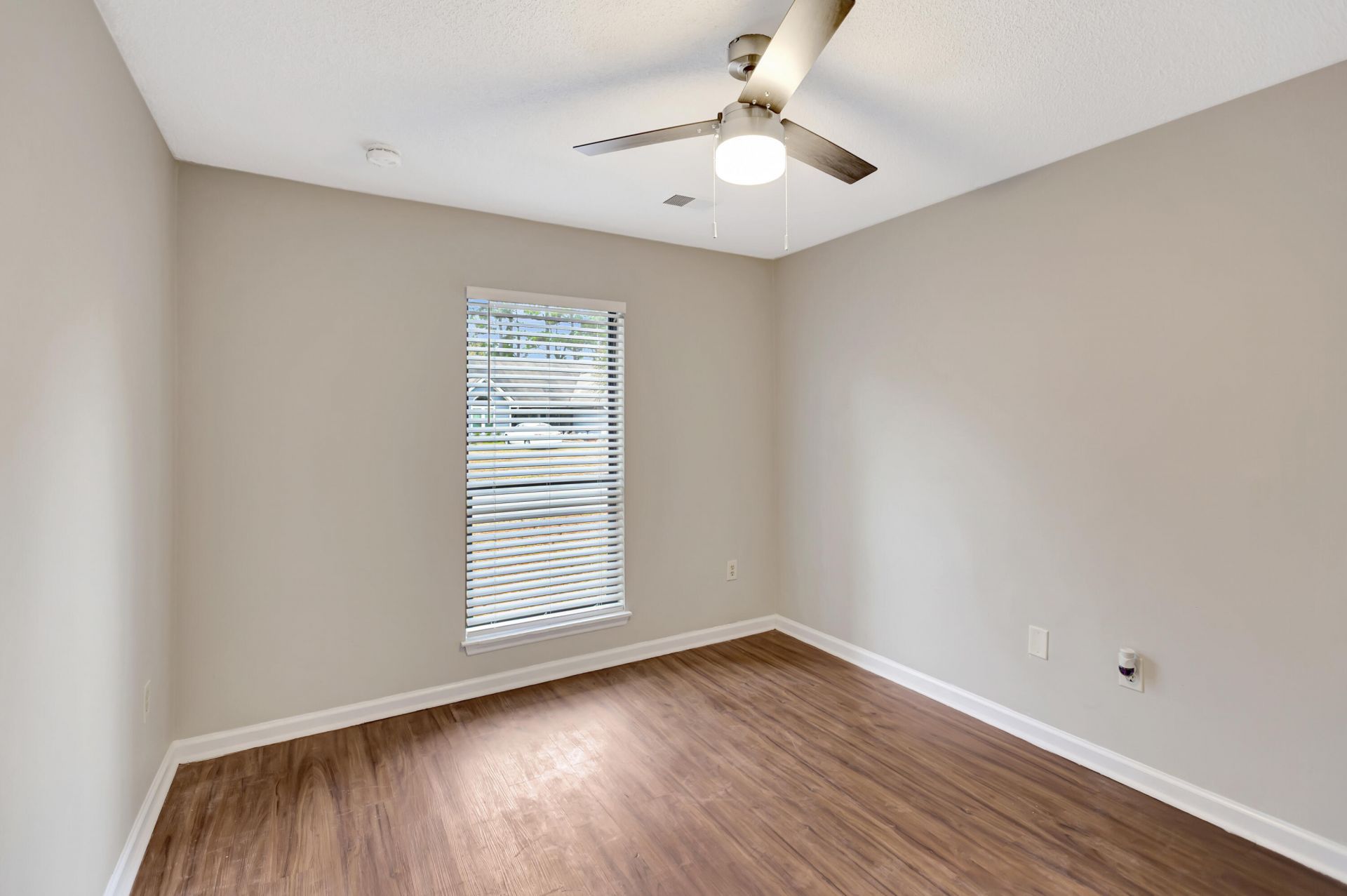 213 Sagebrush Lane Photo 19