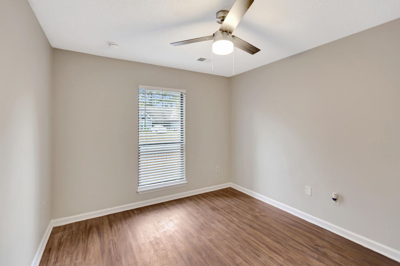 213 Sagebrush Lane Photo 26