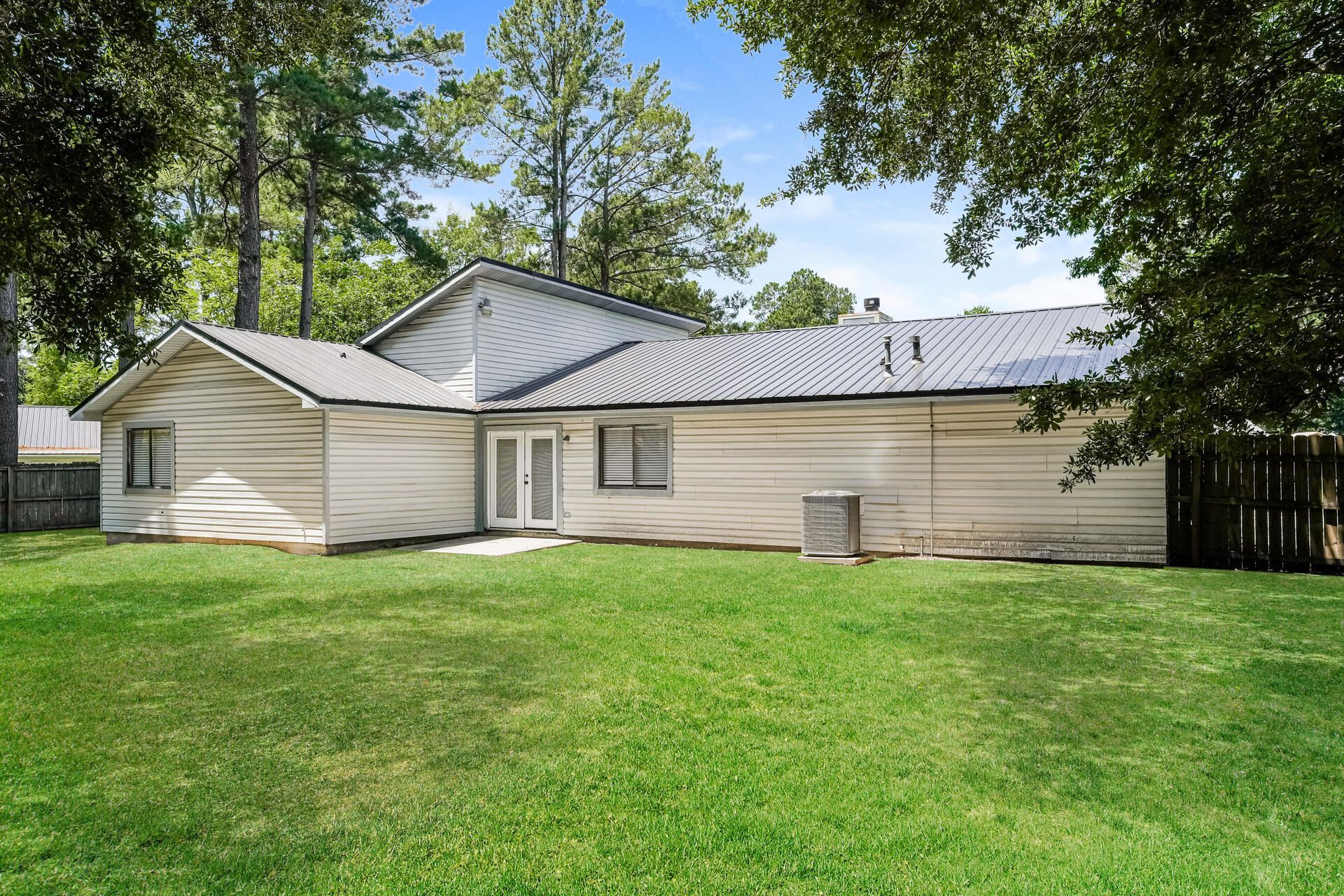 213 Sagebrush Lane Photo 32