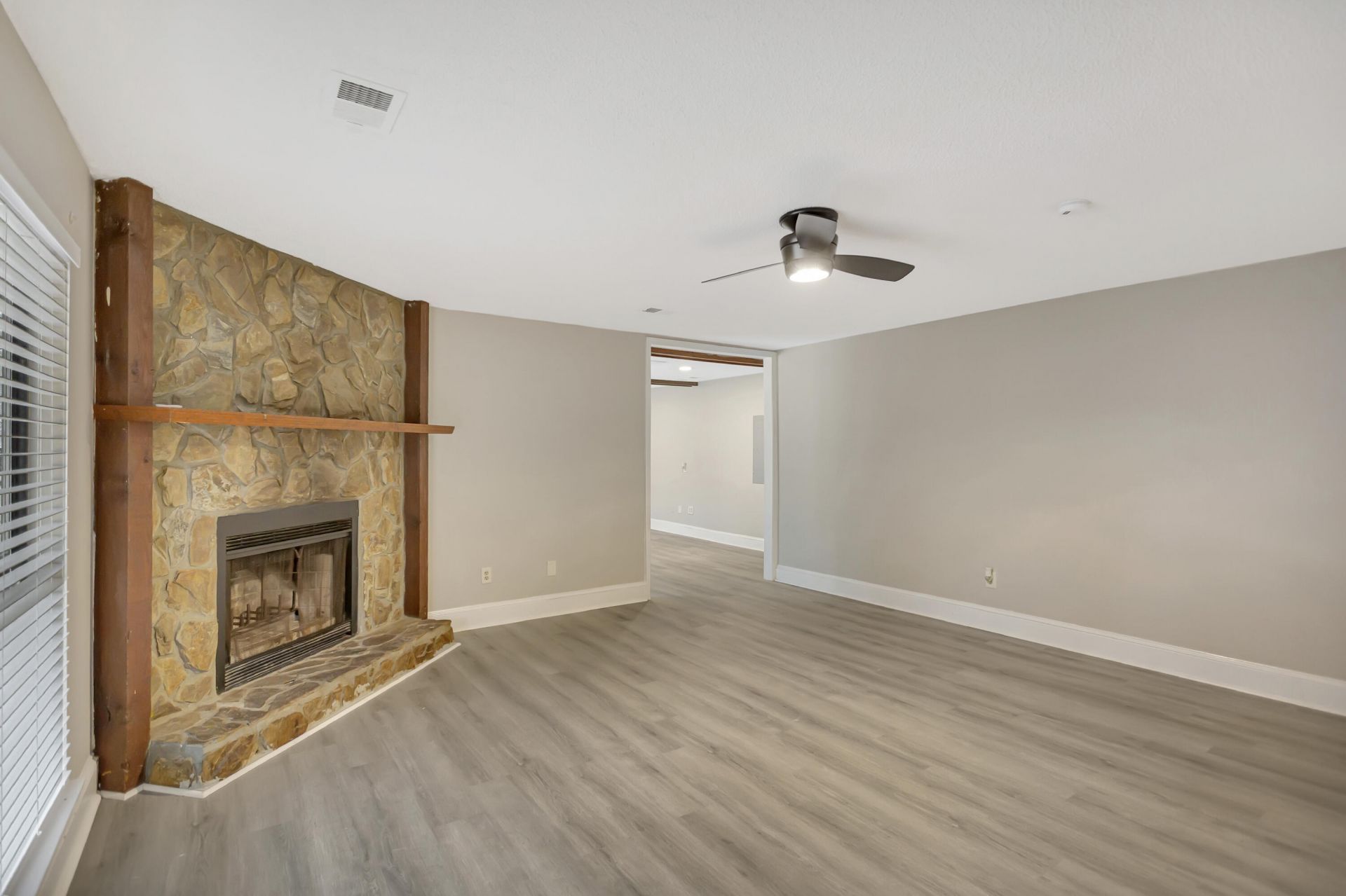 213 Sagebrush Lane Photo 5