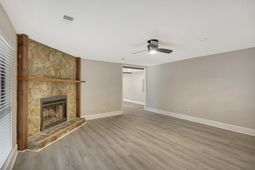 213 Sagebrush Lane photo 4